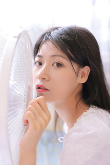弟弟的女朋友电影